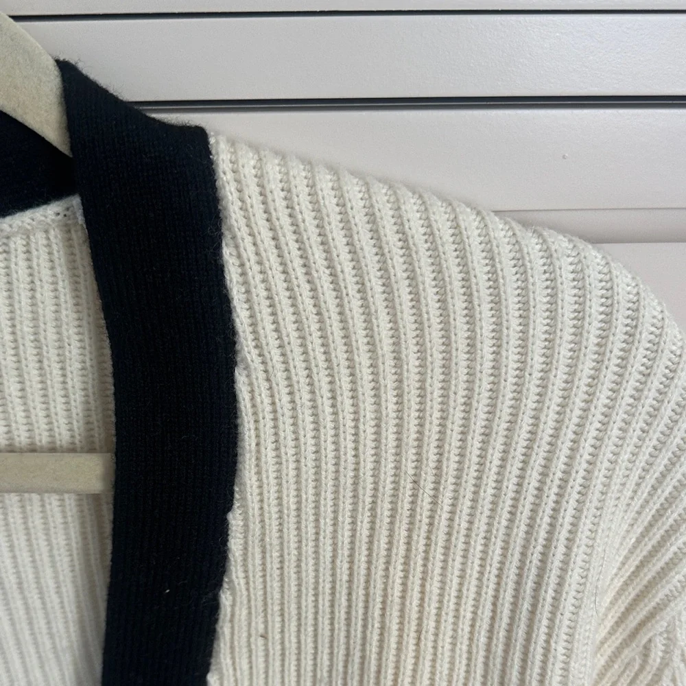 BNWT BLDWN Cream Cardigan with Black Trim - Picture 2 of 6